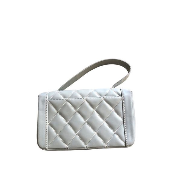 Chanel Flap Bag - Picture 2 of 12